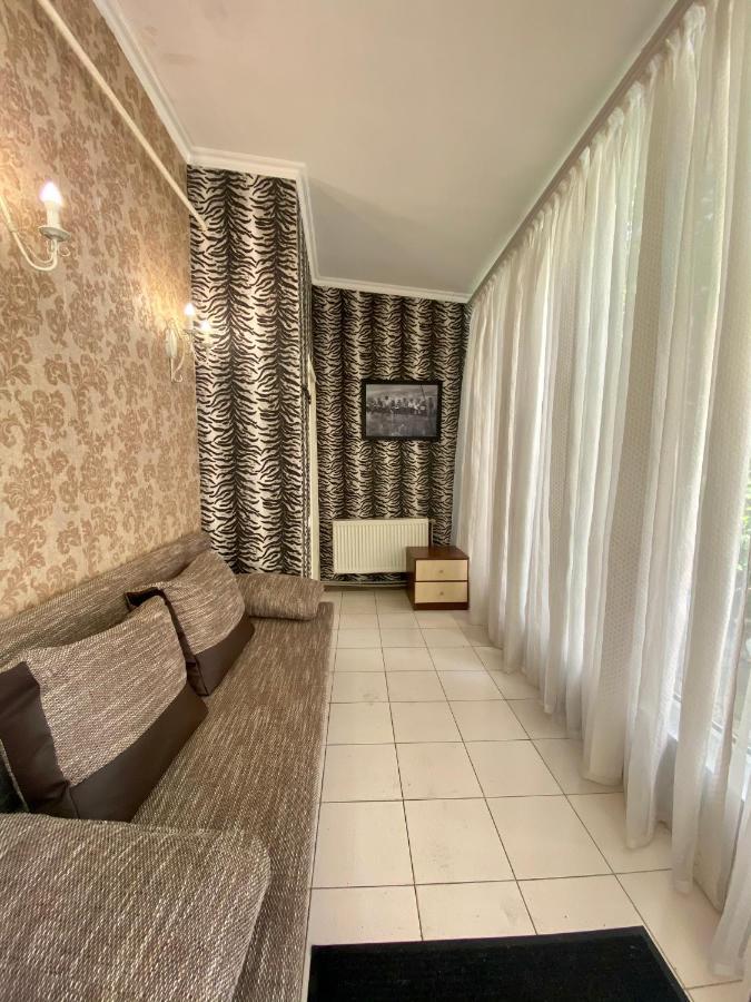 Ek Apartments Odessa Eksteriør billede